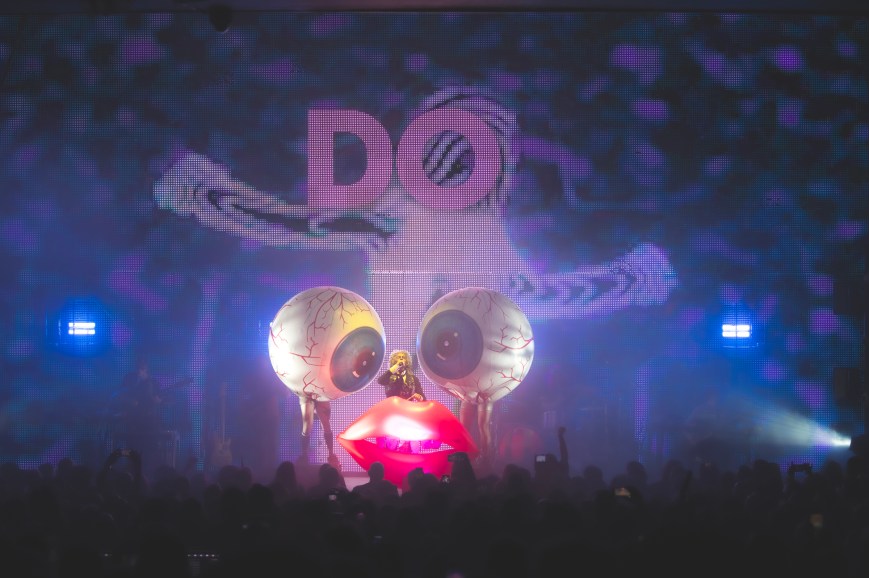 Losing the Plot in Pink: The Flaming Lips’ at Manchester’s O2 Apollo